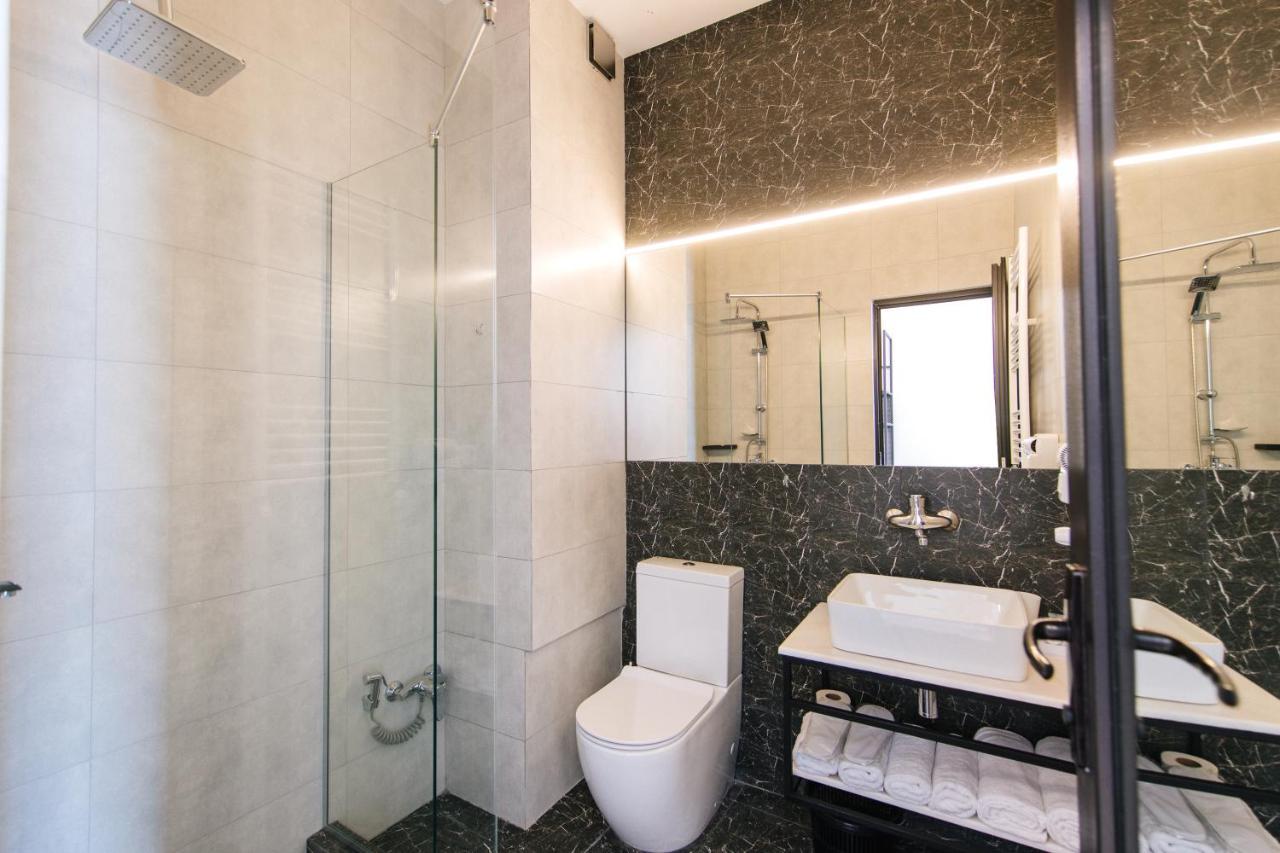 Doors Hotel Tbilisi Ngoại thất bức ảnh