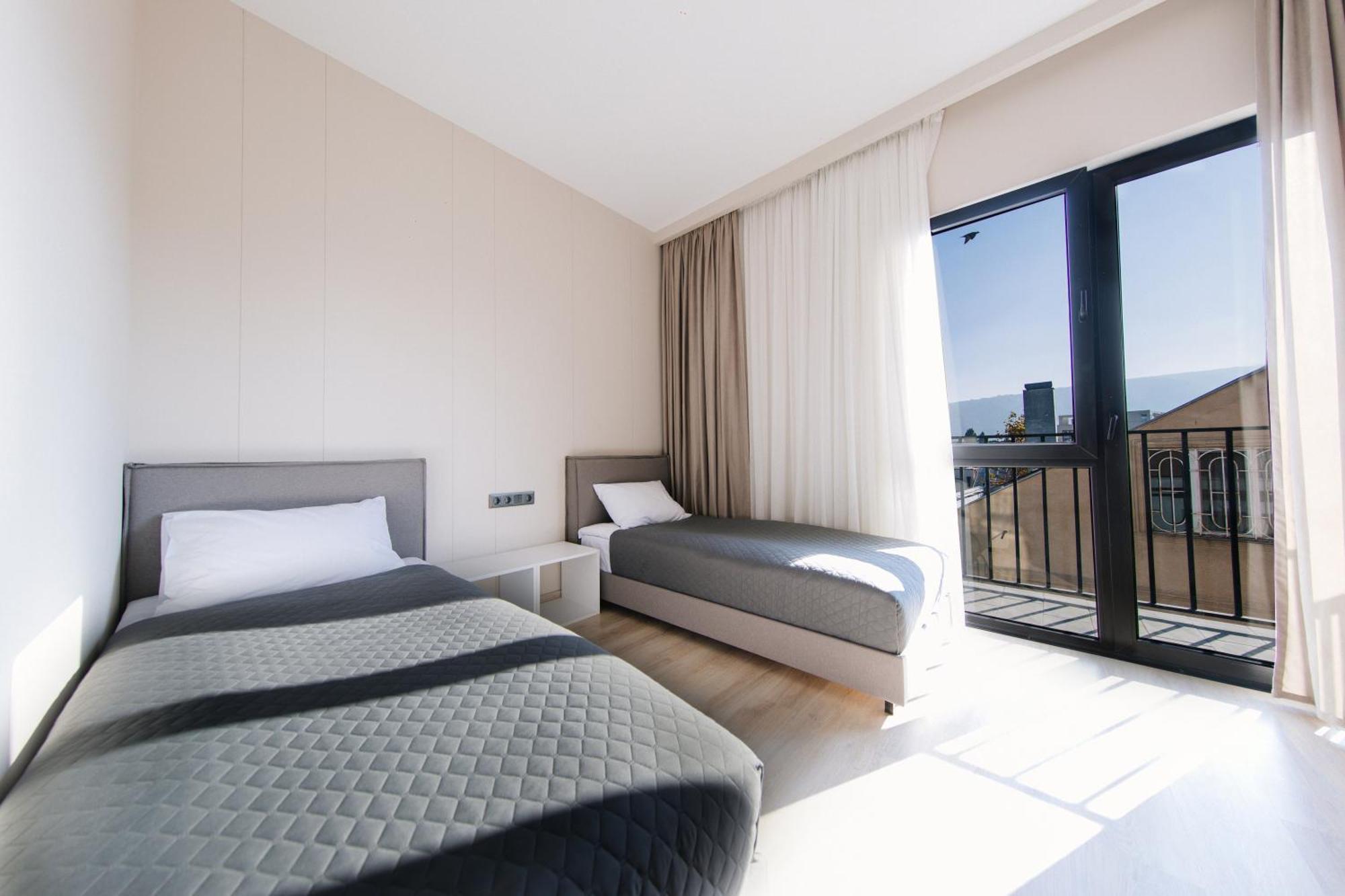 Doors Hotel Tbilisi Ngoại thất bức ảnh
